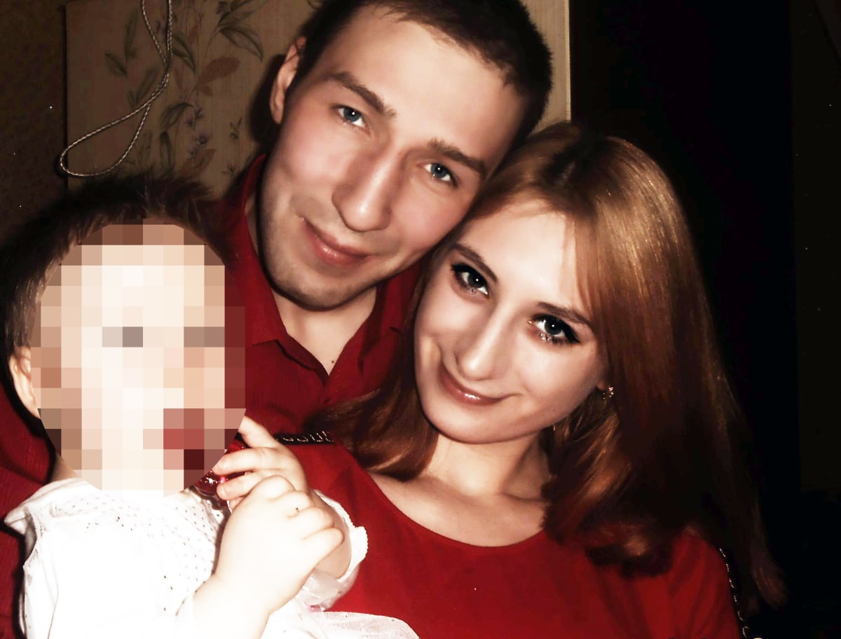 Rodiče dvou dětí, Alexander a Viktoria Yakuninovi