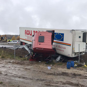Nehoda kamionu na D1 u Větrného Jeníkova zablokovala dálnici