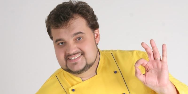 Jako televizní kuchař v Prima vařečce vystupoval od roku 2001.