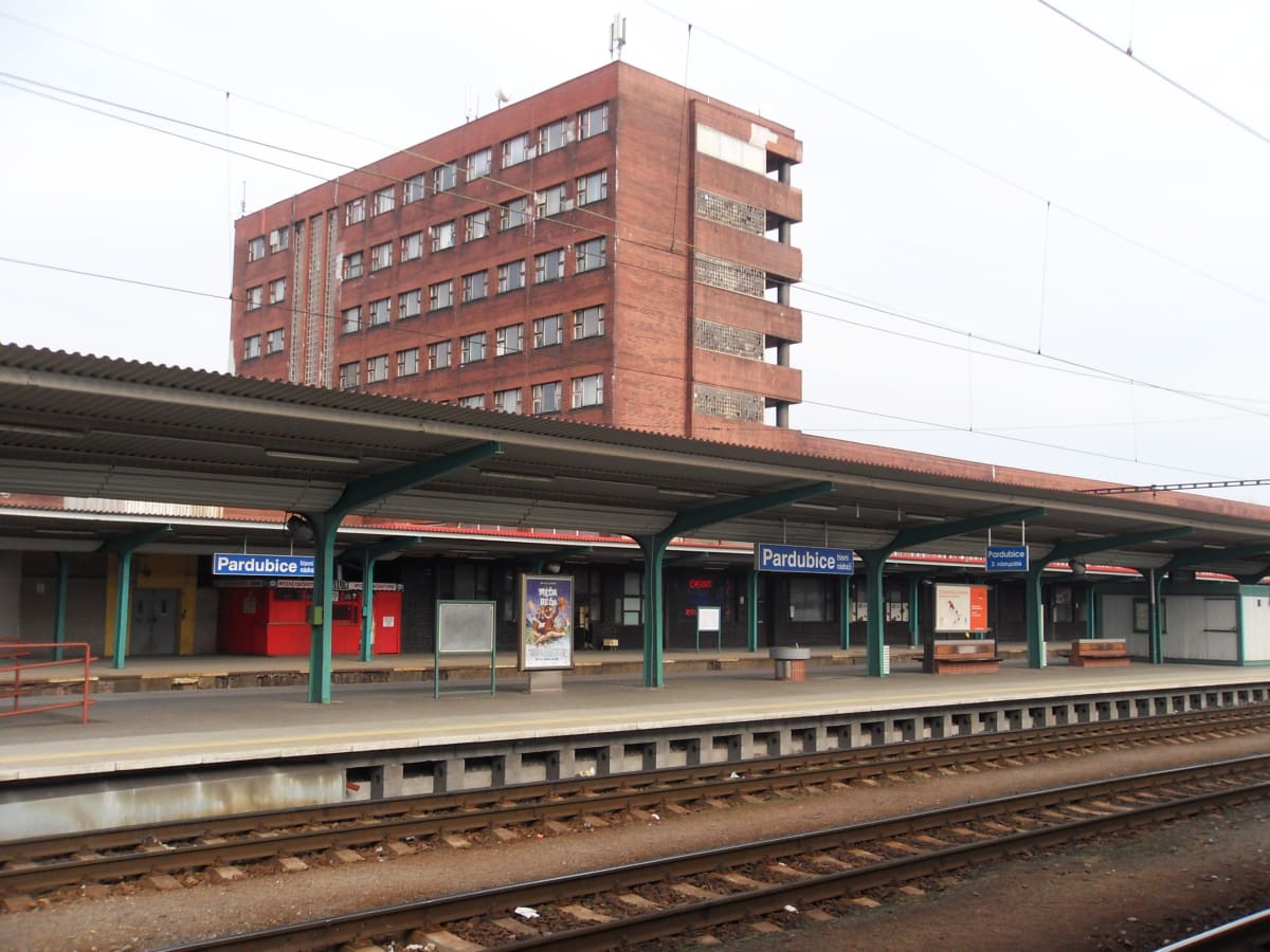 Pardubice hlavní nádraží (ilustrační obrázek)