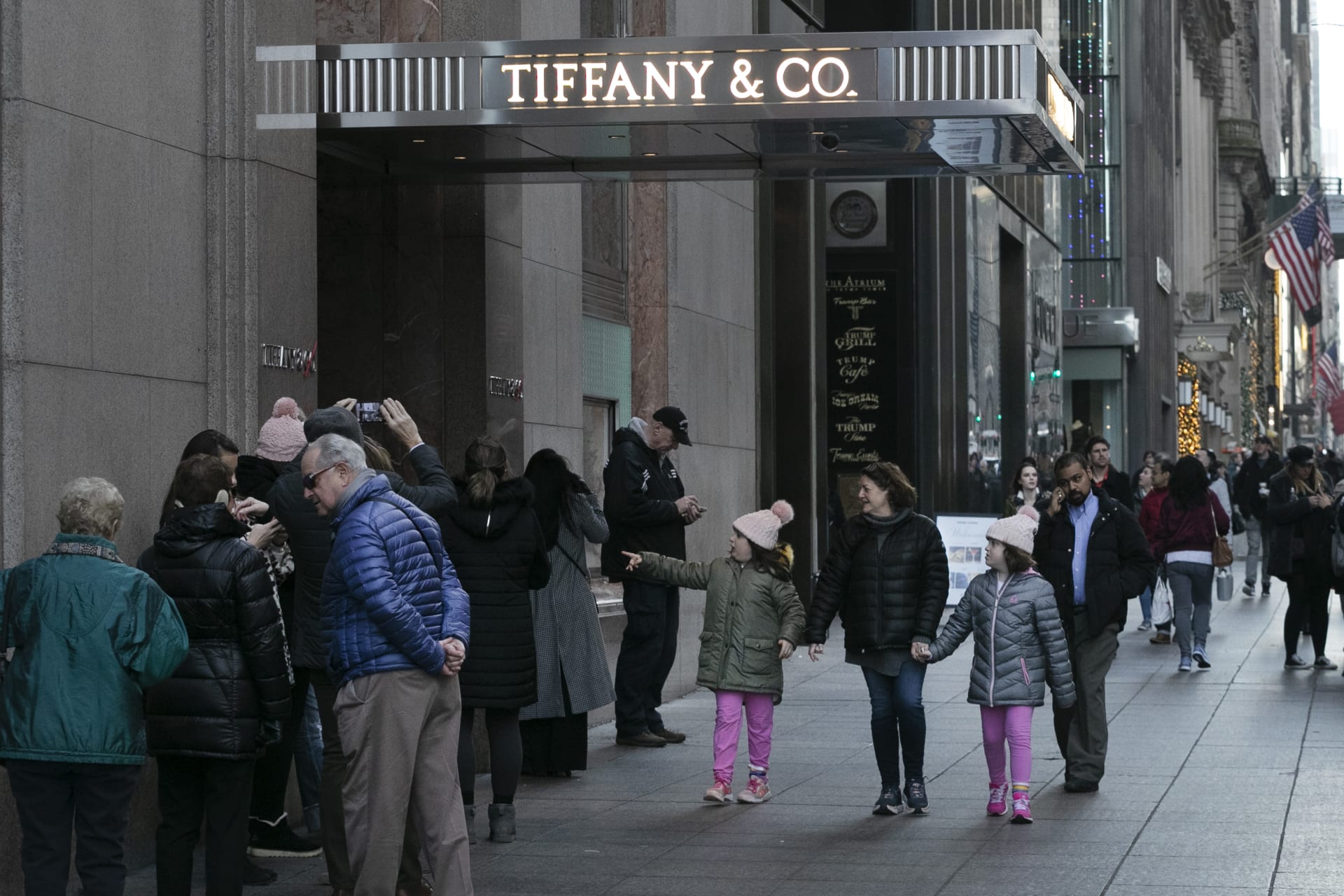Vlajková loď a nejznámější pobočka klenotnictví Tiffany na světě – v americkém New Yorku.