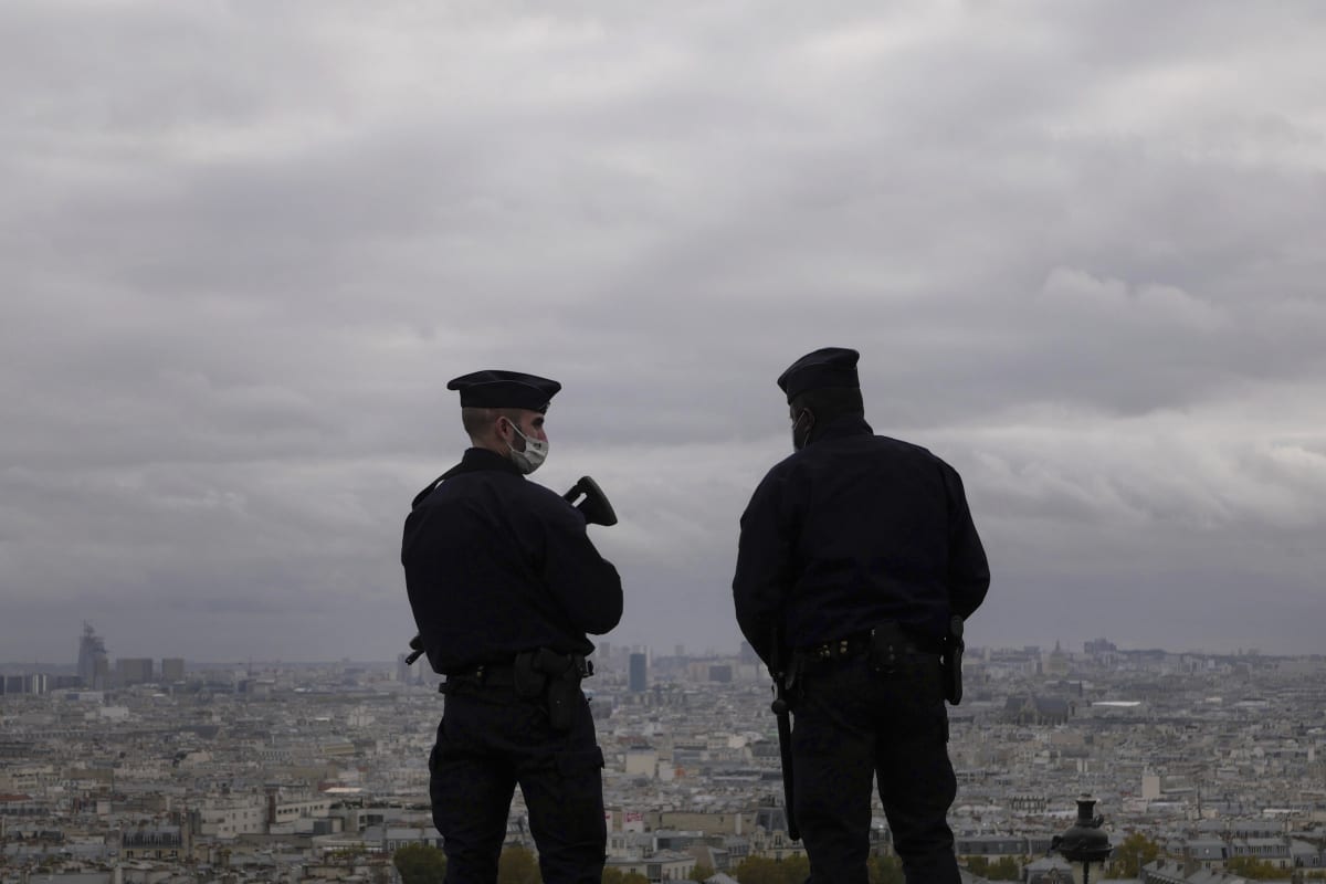 Policie zatkla kvůli útoku v Nice třetí osobu