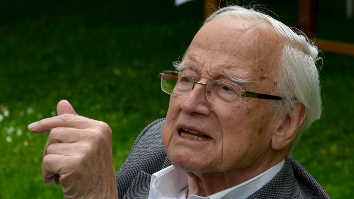 Ve věku 92 let zemřel jeden ze zakladatelů české kvantové chemie Rudolf Zahradník (foto: Wikimedia, Jindřich Nosek)