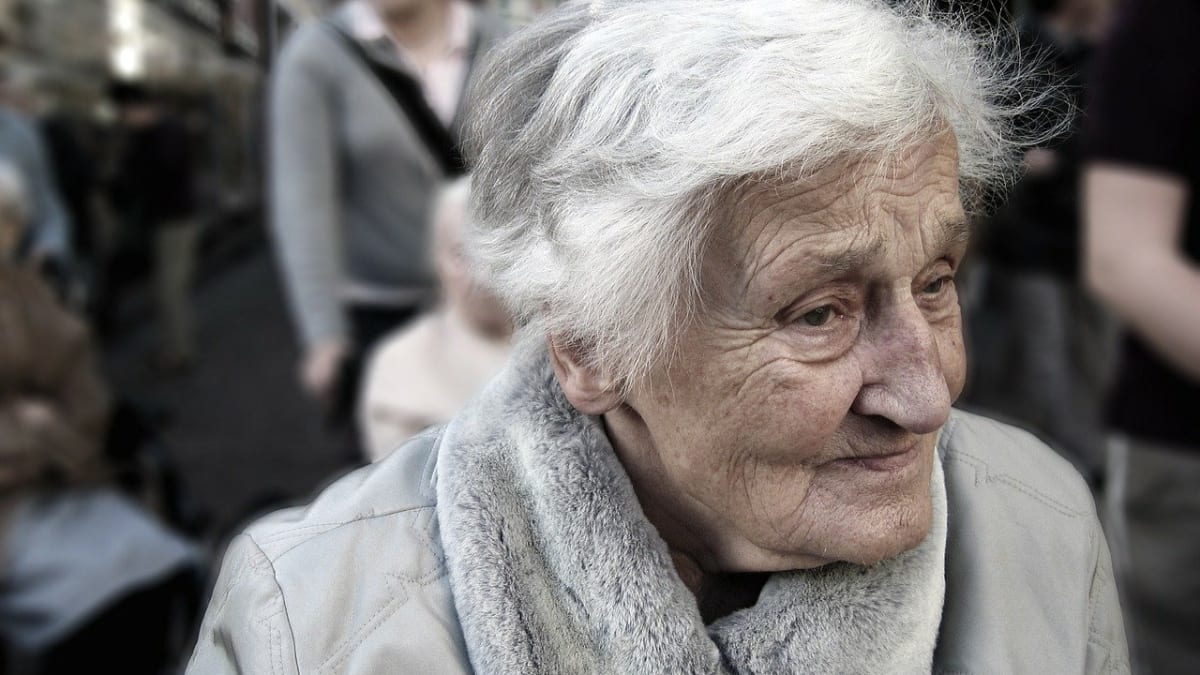 V České republice je chudobou ohroženo 17 procent seniorů. Ještě v roce 2010 to bylo necelých sedm procent.
