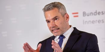 Rakouský ministr vnitra: Tajná služba chybovala v komunikaci o teroristovi z Vídně