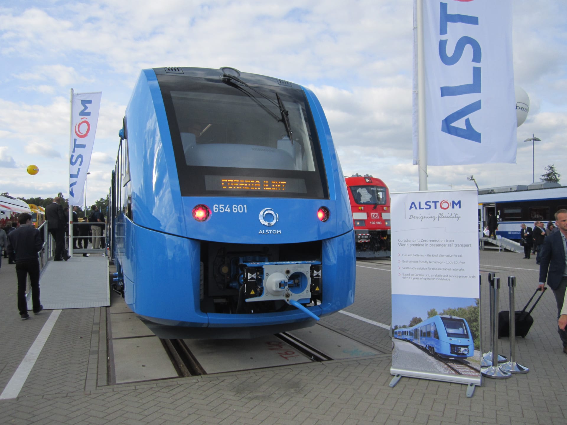 Vlaky Alstom iLint jsou vodíkovou variantou konvenčního typu. Jezdí v Německu.