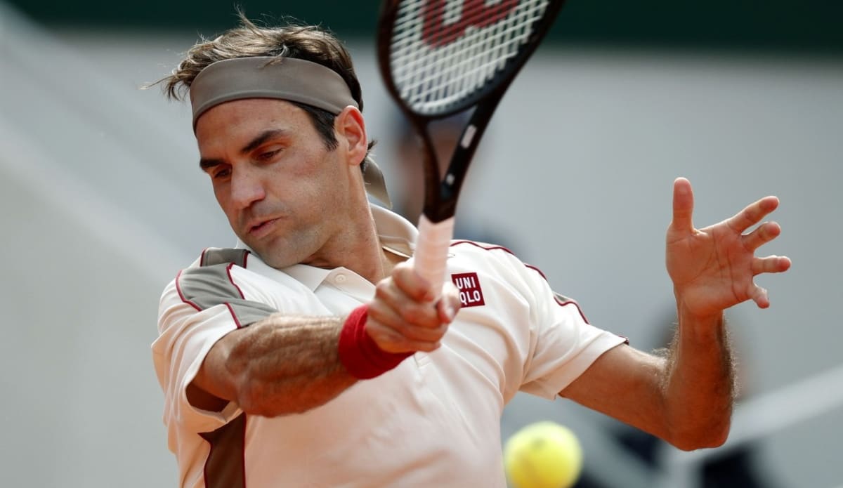 Pokud by se kvůli koronaviru neupravil systém pro sestavování žebříčku ATP, spadl by teď Roger Federer na 100. místo