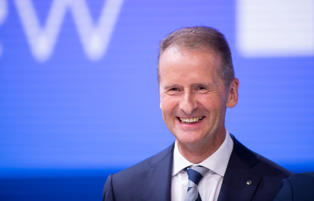 Generální ředitel koncernu Volkswagen Herbert Diess vidí v Tesle důležitého konkurenta, kterým se chce inspirovat.
