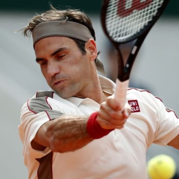 Pokud by se kvůli koronaviru neupravil systém pro sestavování žebříčku ATP, spadl by teď Roger Federer na 100. místo