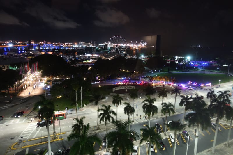 Večer a v noci si krásy miamských panoramat užijete nejvíce.