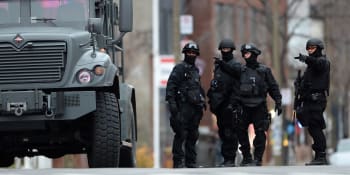 Planý poplach v Montrealu. Policie zasahovala v herní společnosti kvůli údajným rukojmím