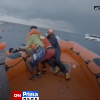 Potopení člunu s migranty ve Středozemním moři stálo život šestiměsíční dítě.