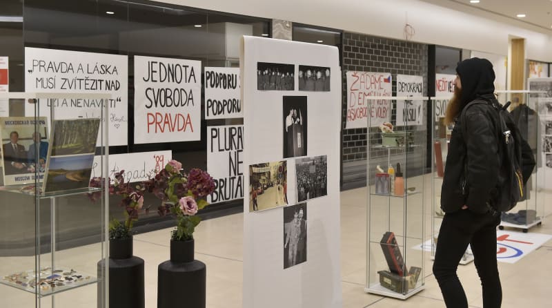 Výstava v Teplicích k 30. výročí sametové revoluce