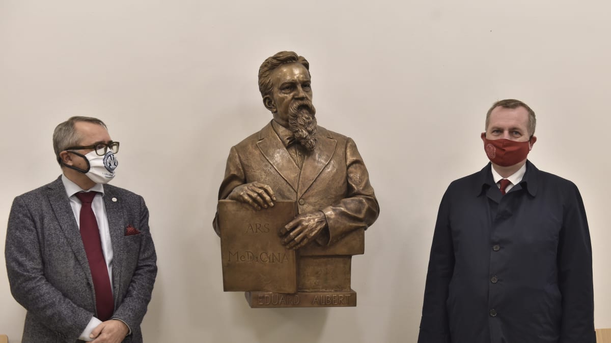 Odhalení busty Eduarda Alberta
