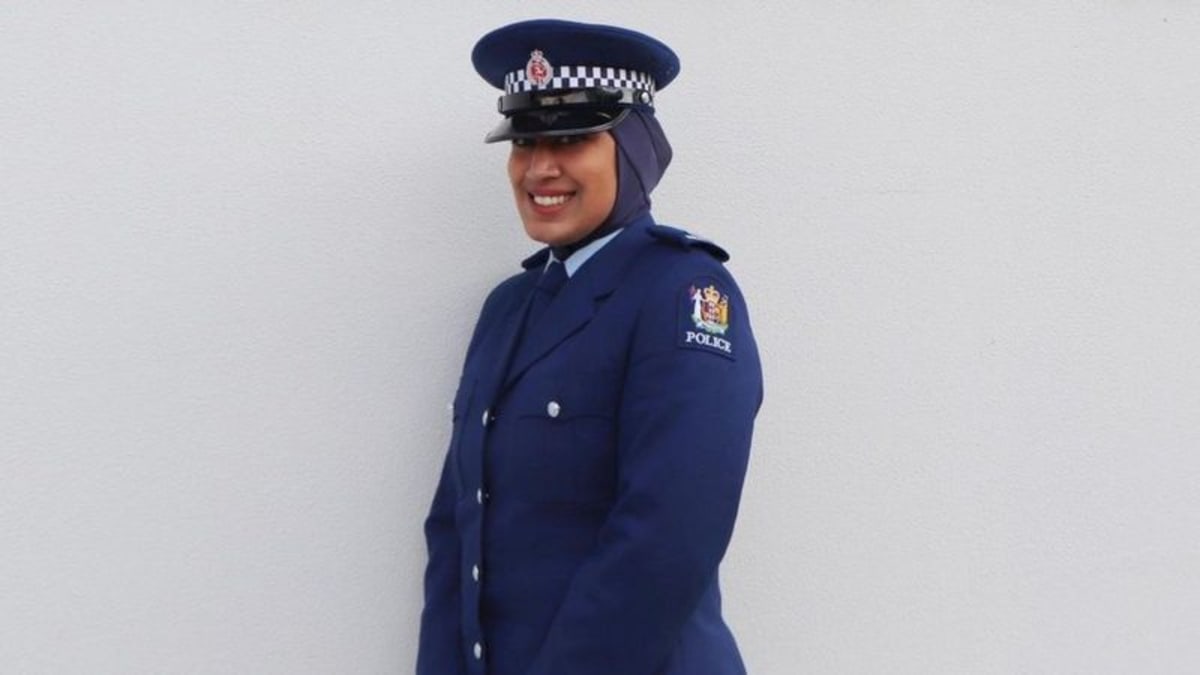 Zeena Aliová je první policistkou, která požádala o hidžáb jako součást své uniformy.