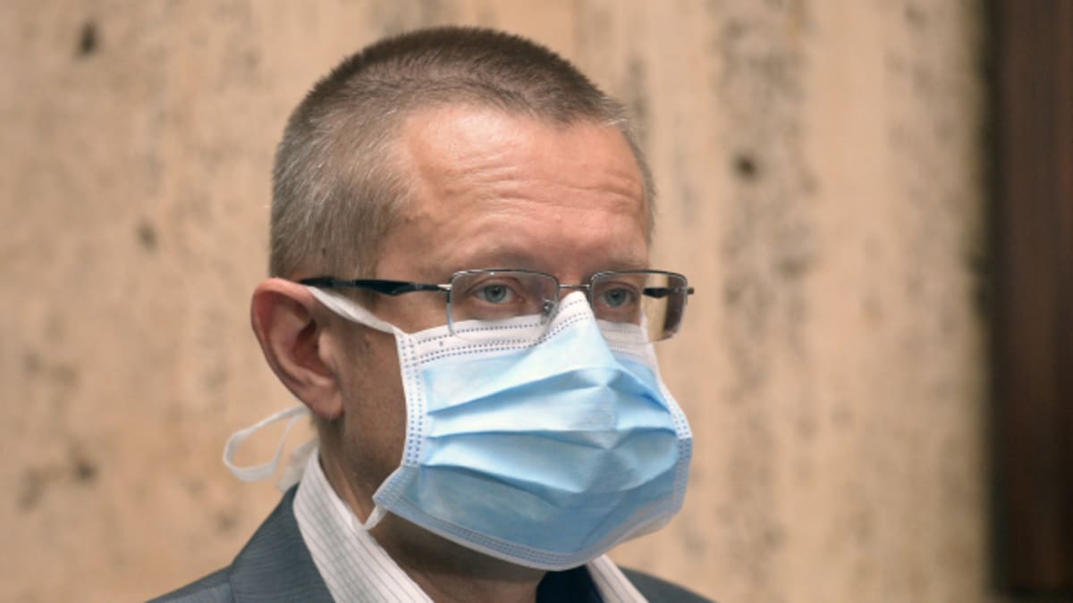 V příštích dnech mohou výrazně stoupnout počty nemocných s koronavirem, řekl ředitel ÚZIS Dušek. 