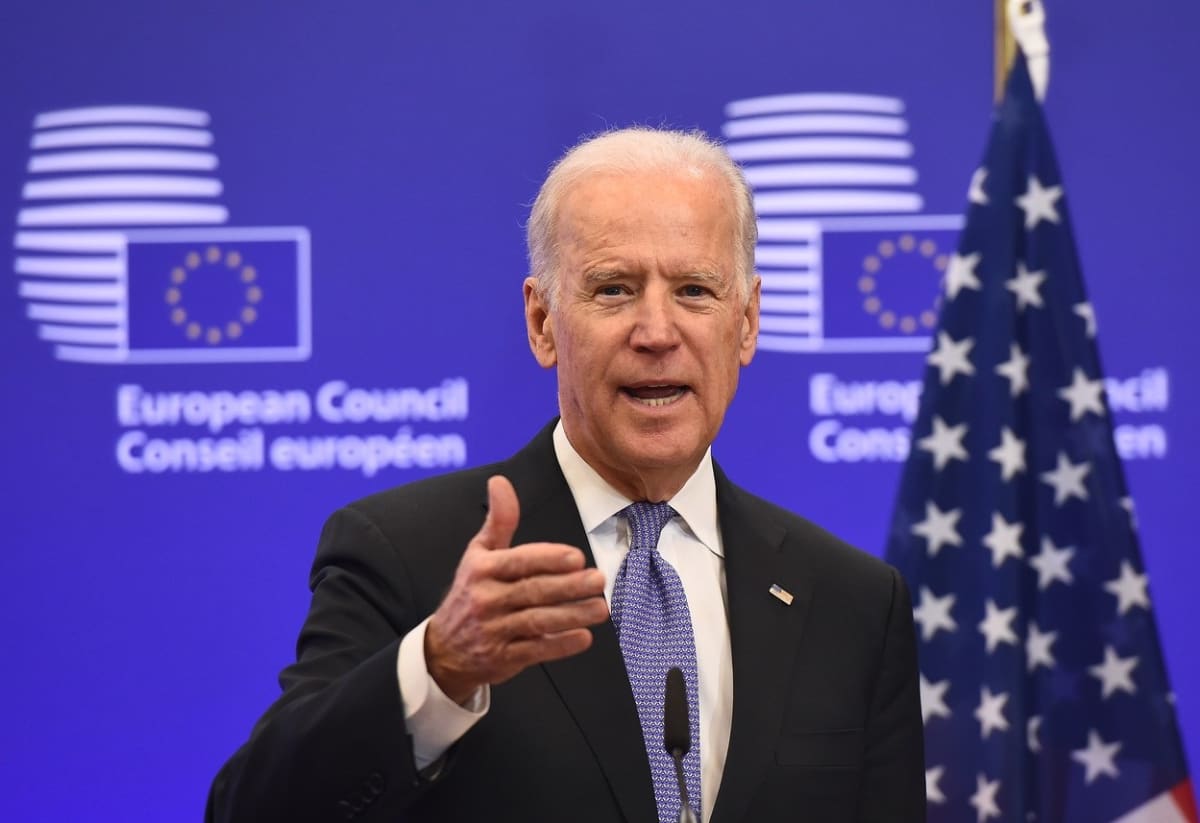 Joe Biden na brífinku Evropské unie v Bruselu v roce 2015.