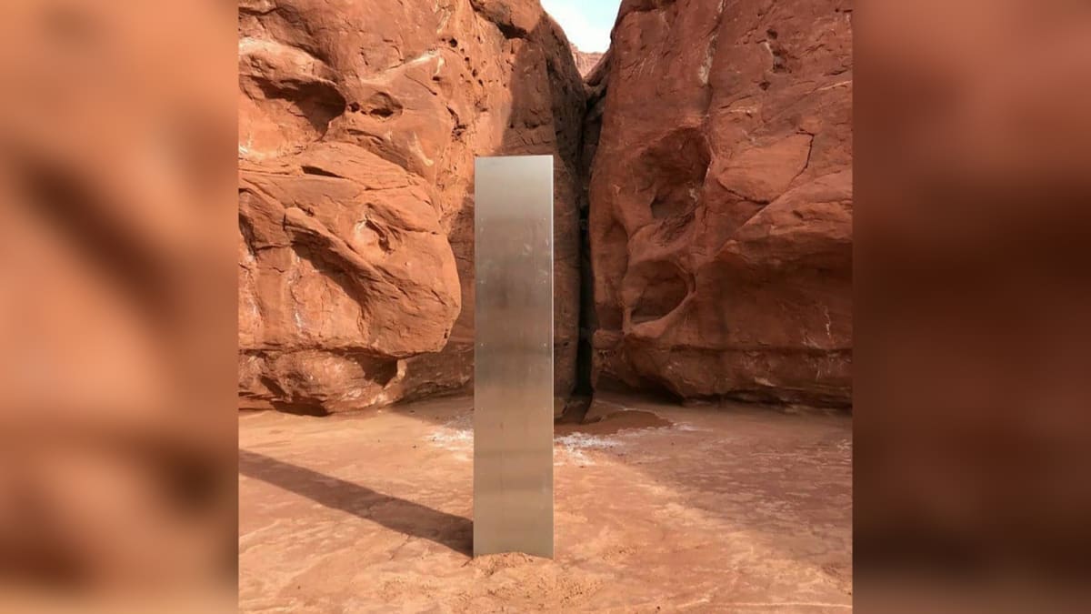 Záhadný monolit nalezený v poušti v Utahu