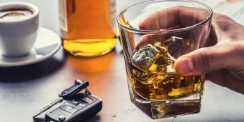 KOMENTÁŘ: Zvýšení tolerance alkoholu v krvi řidičů? Ne v zemi alkoholiků