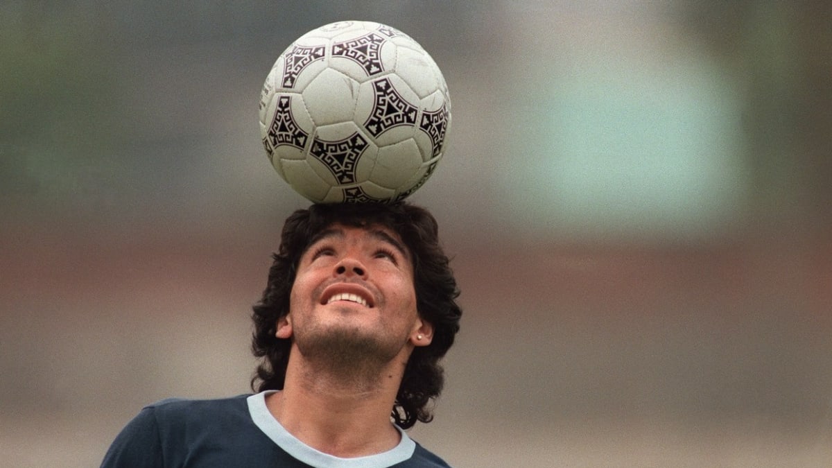 Diego Maradona byl fotbalový génius některými považovaný za nejlepšího hráče historie
