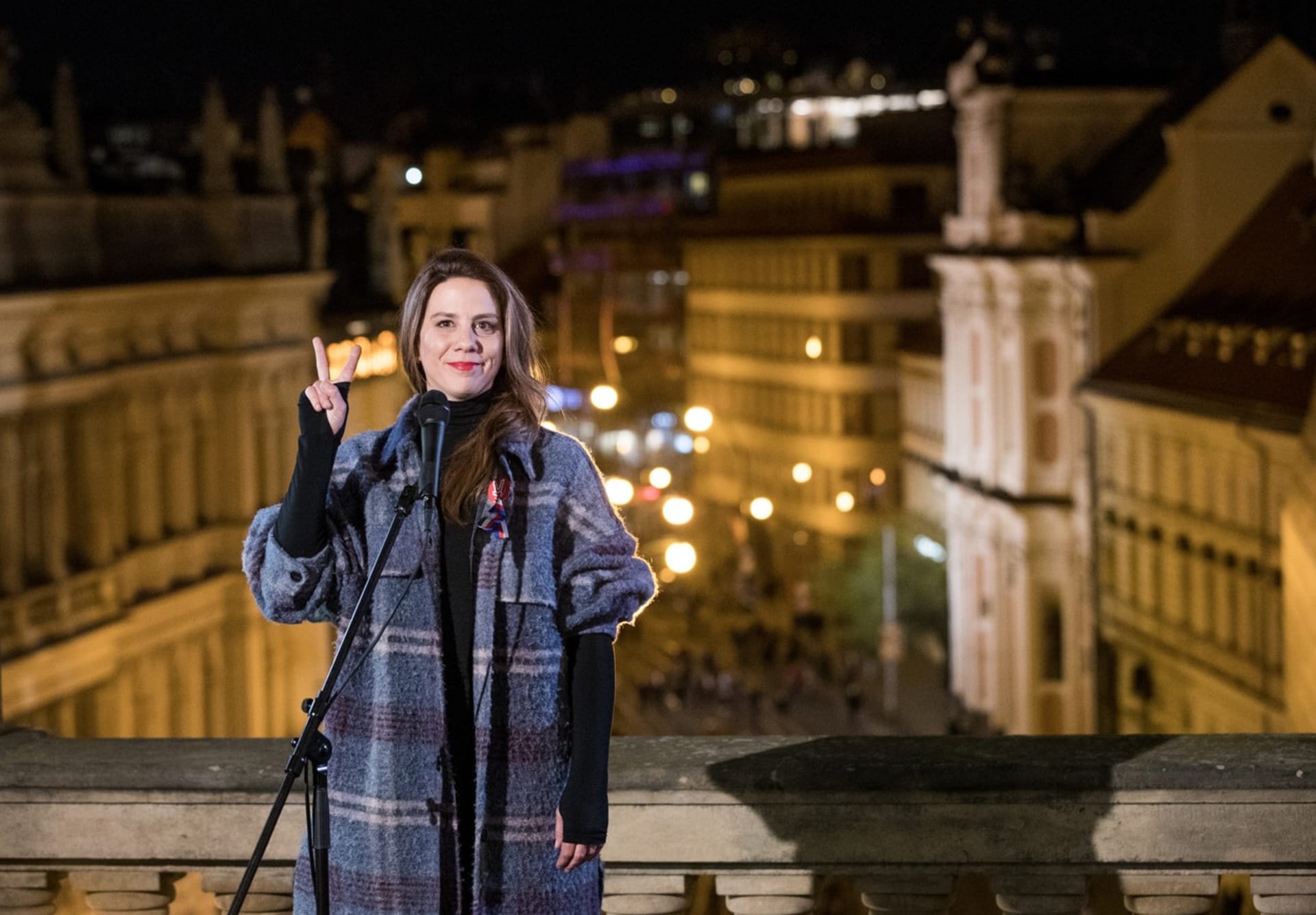 Aneta Langerová zazpívala 17. listopadu 2020 Modlitbu pro Martu z Národního divadla.