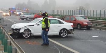 Hromadná nehoda na dálnici D4: Srazilo se 10 aut, za vše nejspíš může náledí