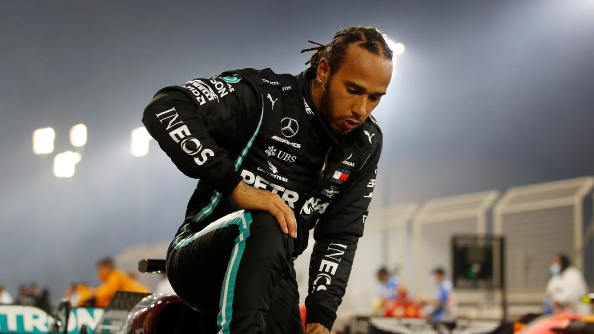 Lewis Hamilton má koronavirus a přijde minimálně o jeden závod ze závěru šampionátu formule 1