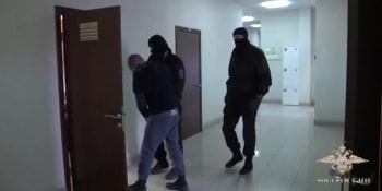 Sériového vraha seniorek v Rusku zadržela policie. Maniak své oběti škrtil a okrádal