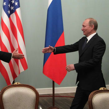 Joe Biden navštívil Vladimira Putina v roce 2011.