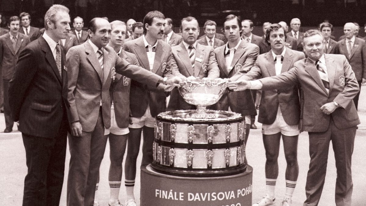 Československo vyhrálo Davis Cup poprvé v roce 1980, a to především zásluhou Tomáše Šmída a Ivana Lendla