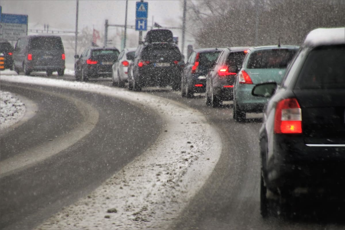 Česká republika má odhadovaných 5,9 úmrtí na silnicích na 100 tisíc obyvatel.