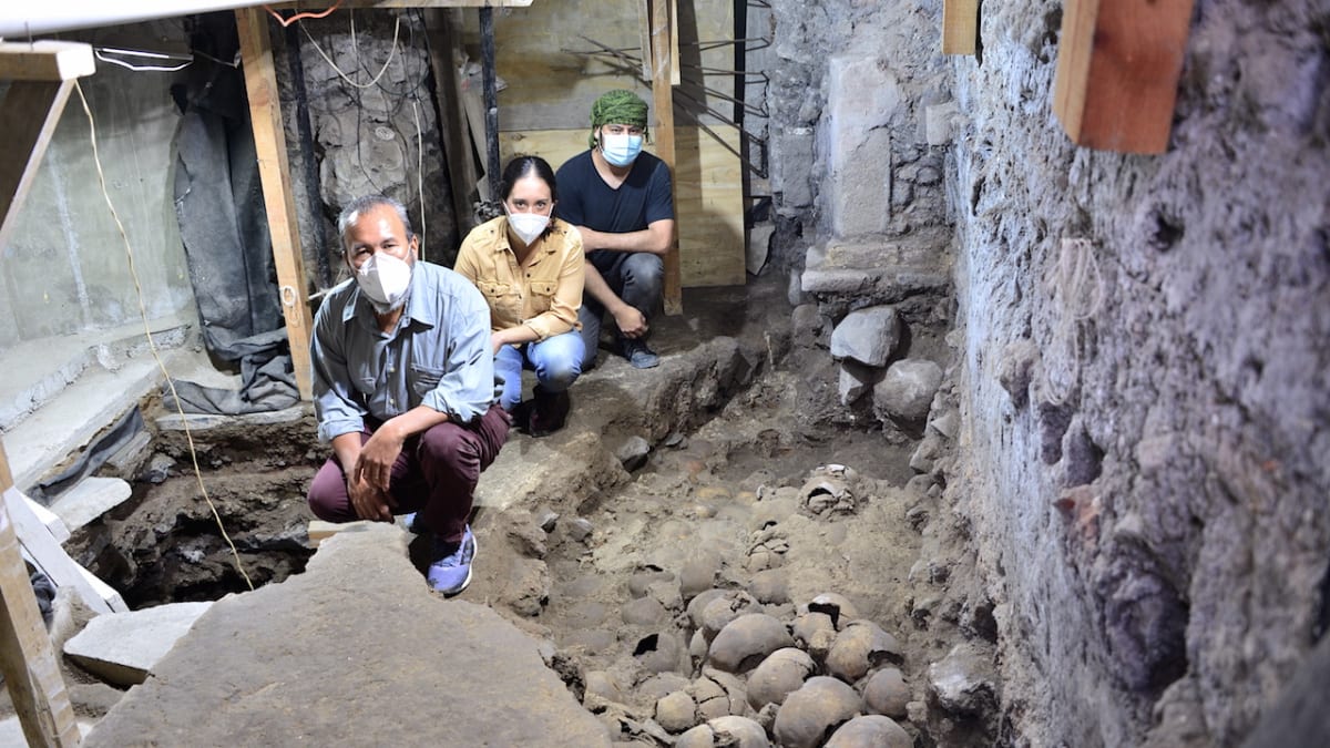 V Mexiku našli dalších 119 lebek z obřadní věže Aztéků