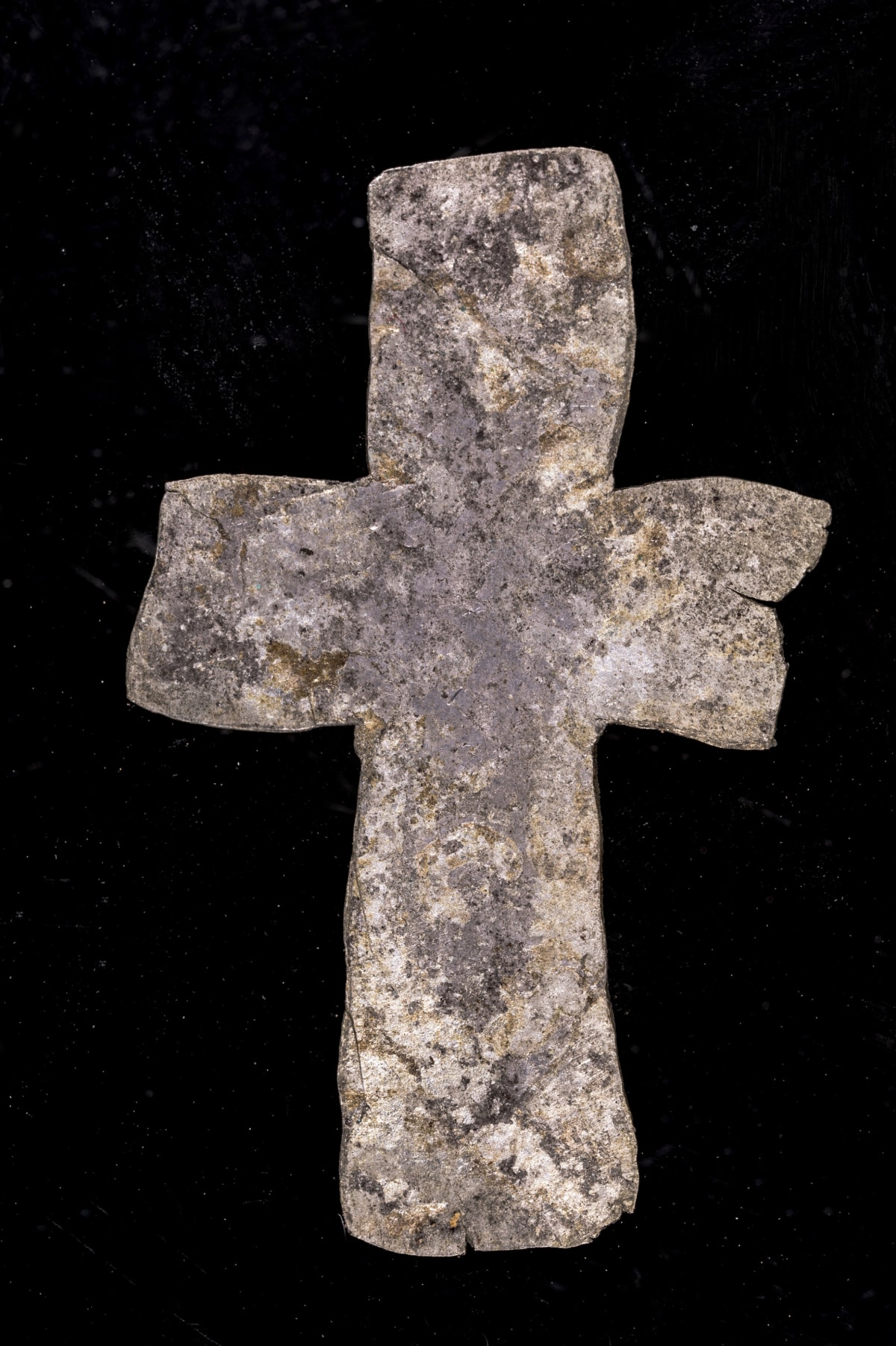 Stříbrný kříž, jedna z ozdob relikviáře (autor: Martin Frouz/PR)