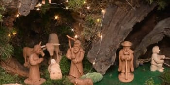 Kdo a kdy vytvořil první vánoční betlém? V čem jsou ty české světovou raritou?