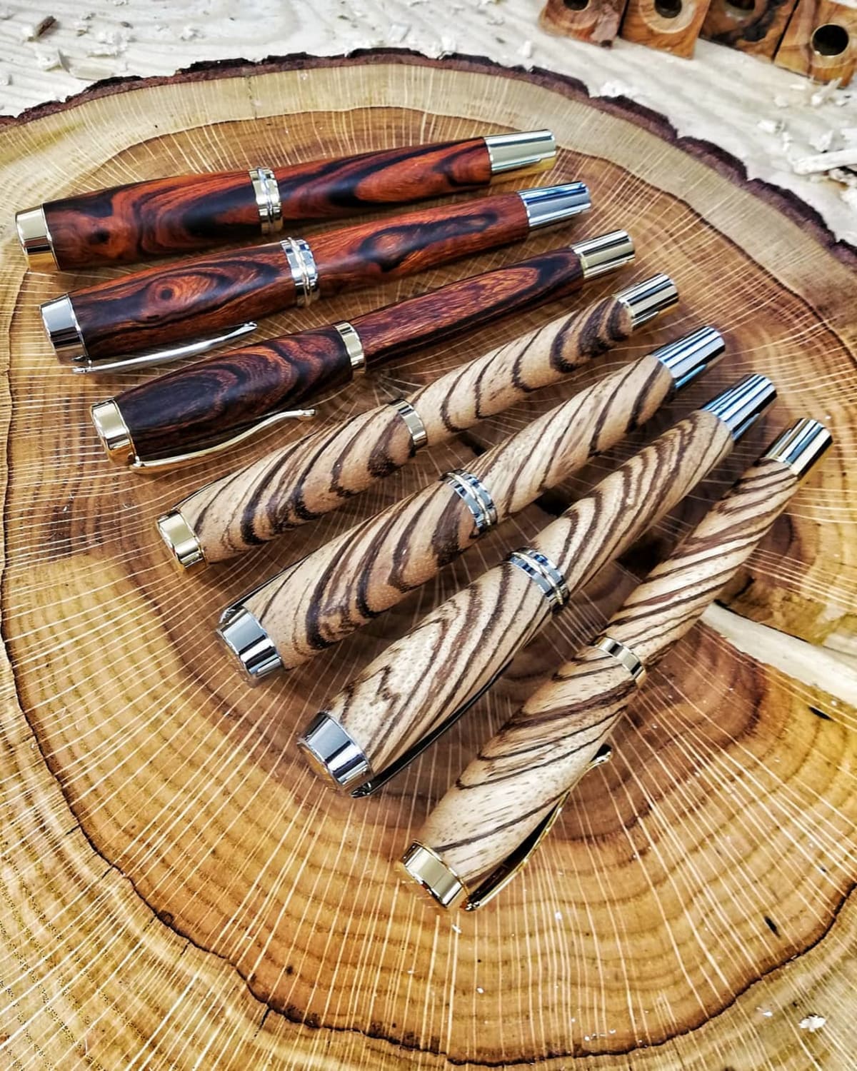 Luxusní, ručně vyráběná dřevěná pera