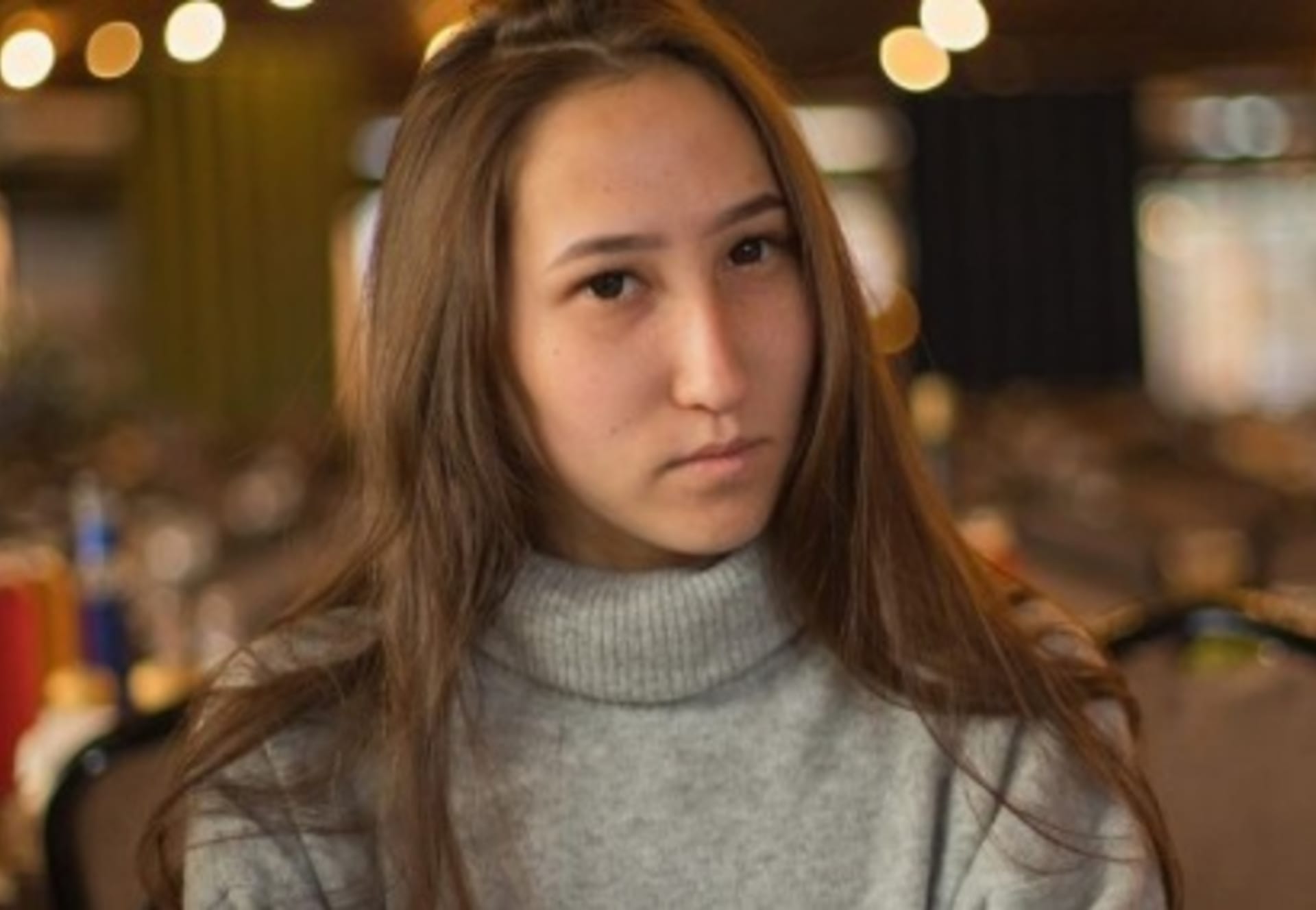 Dvacetiletou dívku napadla smečka psů ve východním Rusku. 