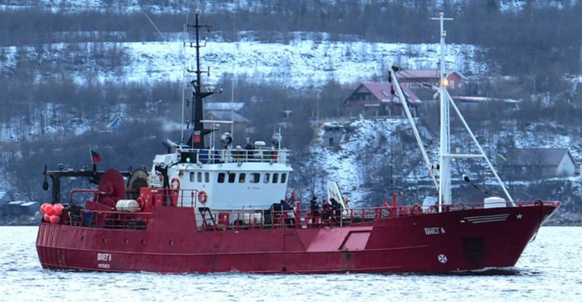 V Barentsově moři nedaleko ruského souostroví Nová Země se v pondělí ráno potopila ruská rybářská loď Oněga. 