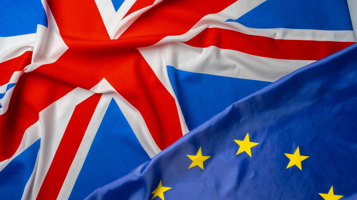 Členské země jednomyslně podpořily dohodu Evropské unie s Británií.