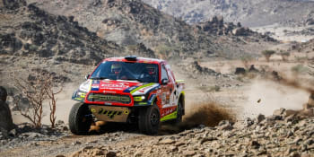 Parádní start Prokopa na Rallye Dakar. V první etapě slavného závodu dojel třetí