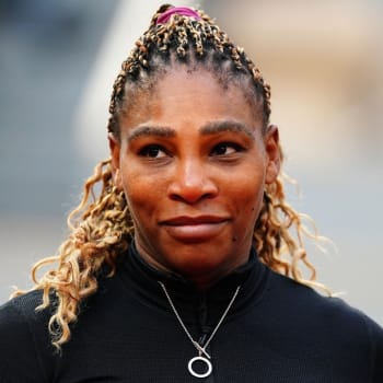 Podle Iona Tiriace má Serena Williamsová hodně let i kilo a měla by s tenisem skončit.