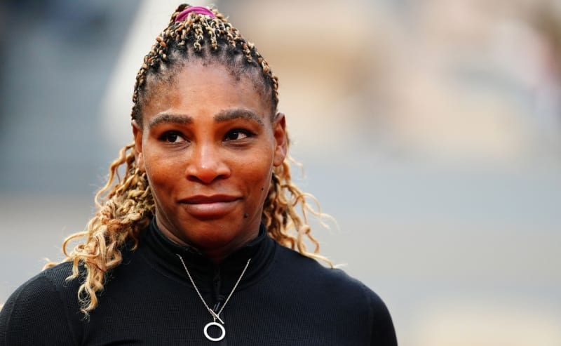 Podle Iona Tiriace má Serena Williamsová hodně let i kilo a měla by s tenisem skončit.