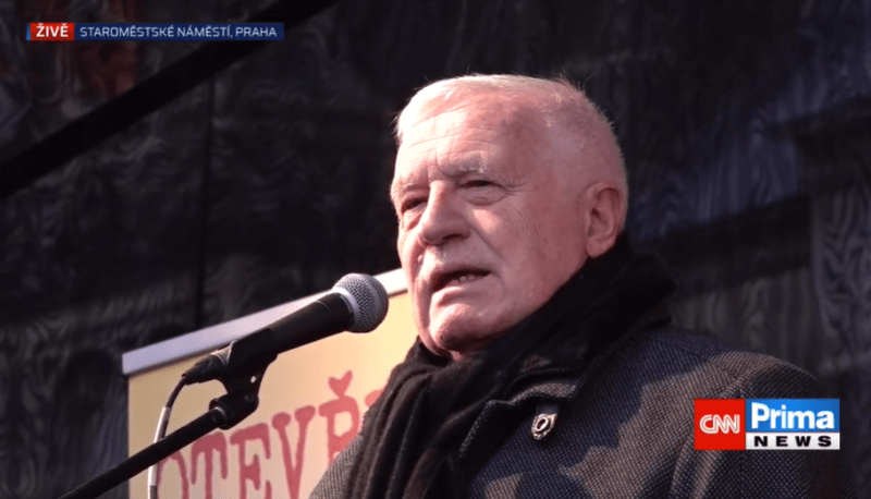 Bývalý prezident Václav Klaus prohlásil, že se nenechá očkovat