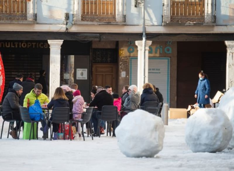 V madridském regionu napadlo až půl metru sněhu, nejvíce od roku 1971