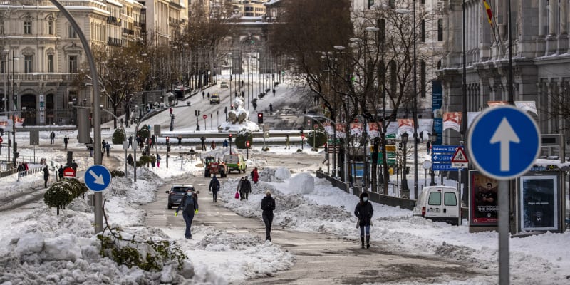 V madridském regionu napadlo až půl metru sněhu, nejvíce od roku 1971