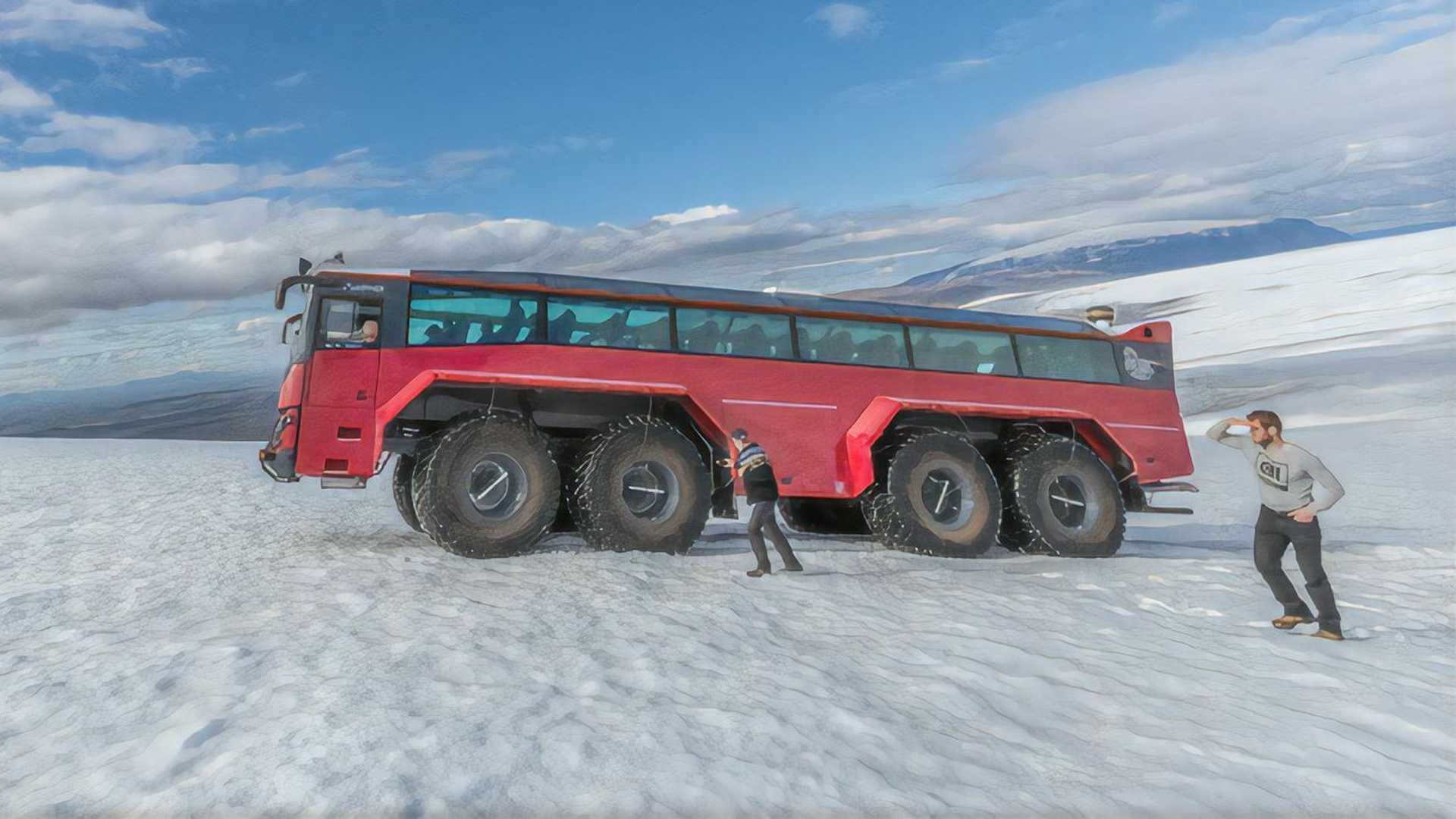 Sleipnir - autobus pro cestování po islandských ledovcíchSleipnir - autobus pro cestování po islandských ledovcích