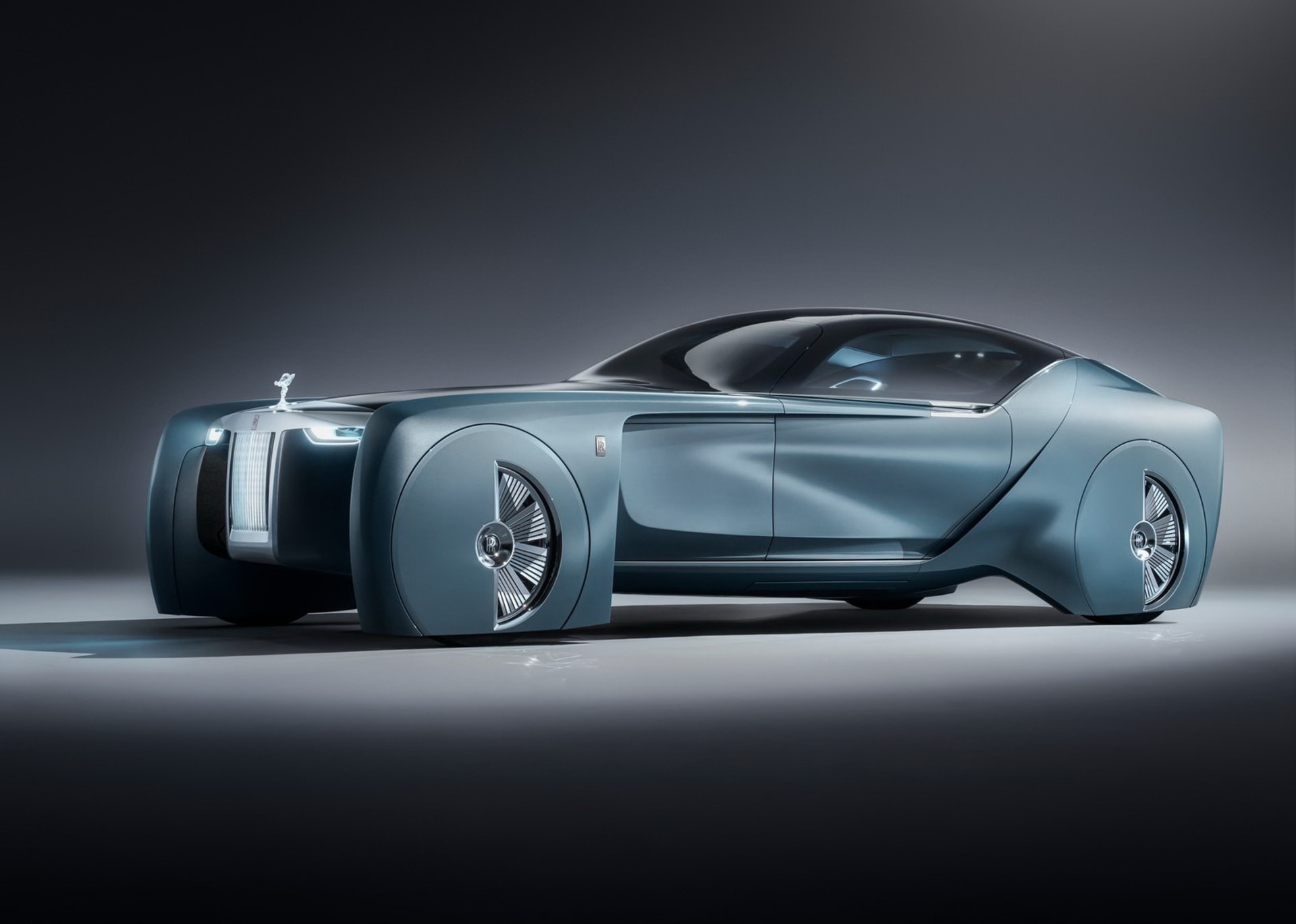Auto by mohlo navazovat designem na futuristickou studii 103EX Vision (na obrázku), kterou automobilka představila už v roce 2016.
