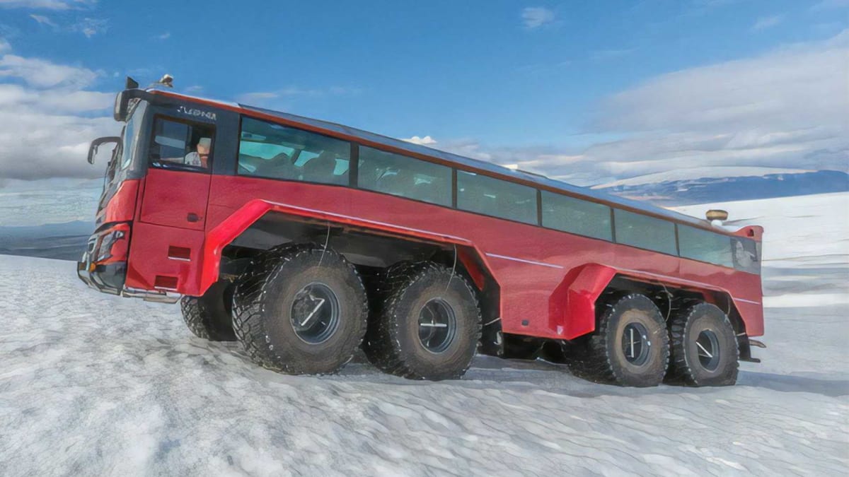 Sleipnir - autobus pro cestování po islandských ledovcích