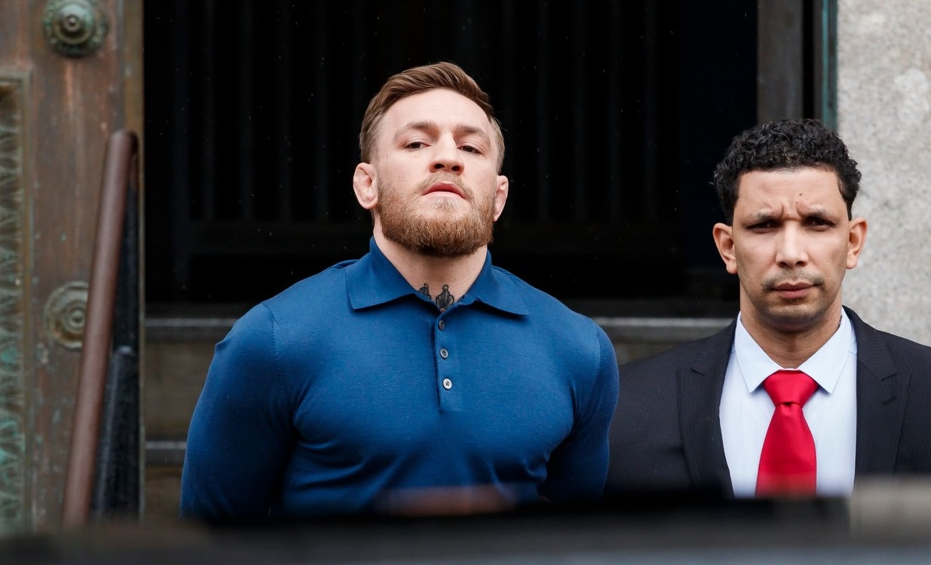 Conor McGregor měl způsobit mladé ženě z Irska fyzickou újmu, zápasníka žaluje také její matka