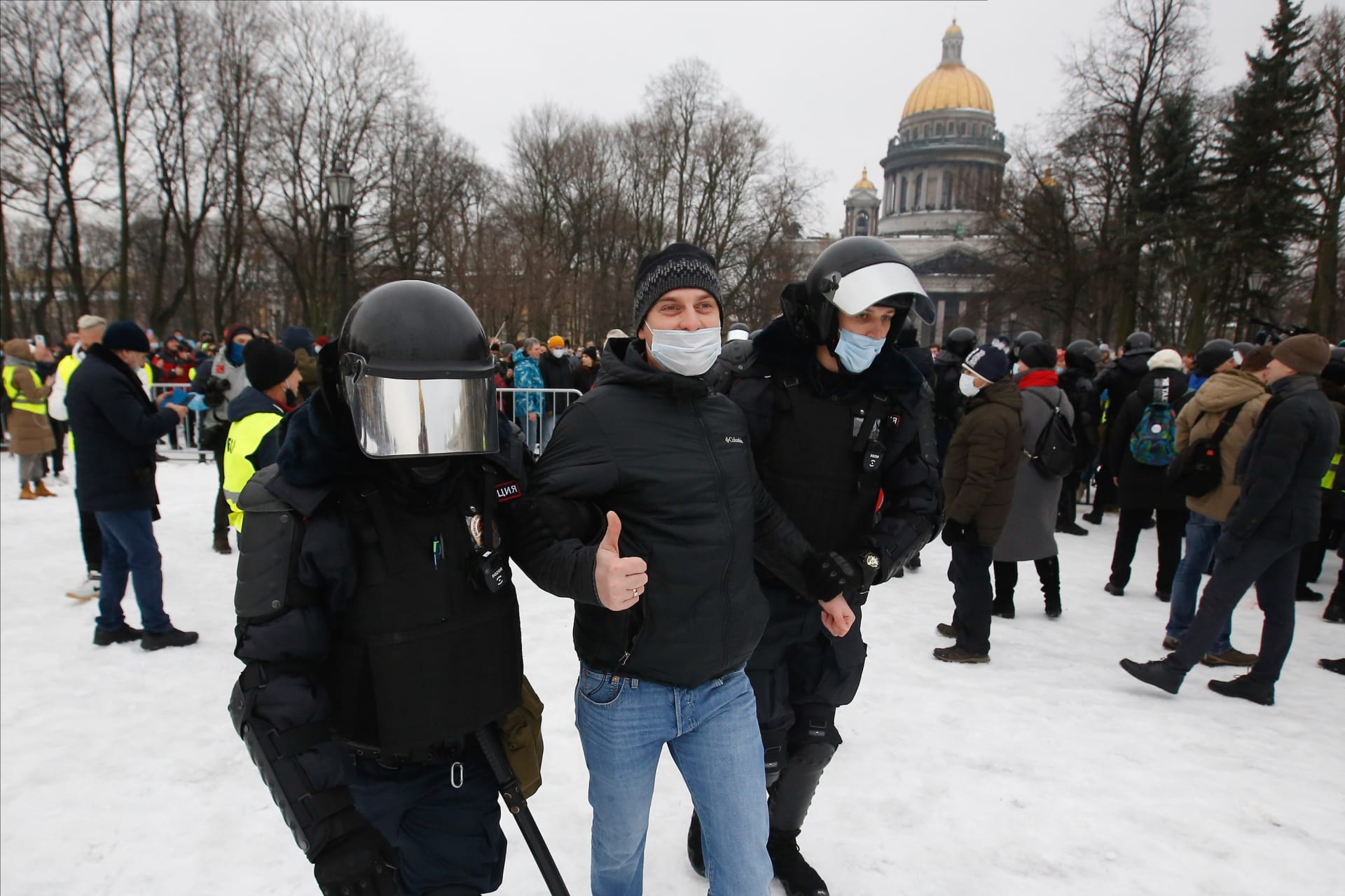Protesty proti zatčení Alexeje Navalného proběhly i v Petrohradu.