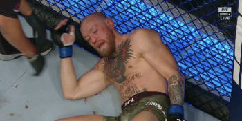 Šok v MMA: Američan Poirier knokautoval v kleci Conora McGregora, Muradov zvítězil